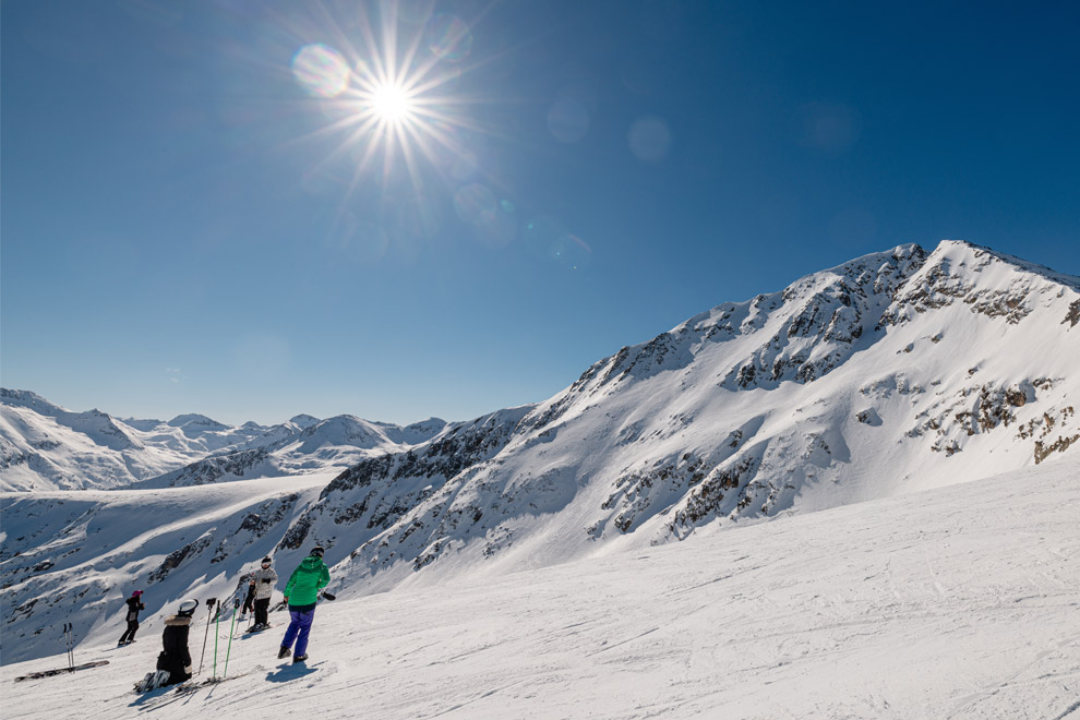 Mountains (skiing / nature)